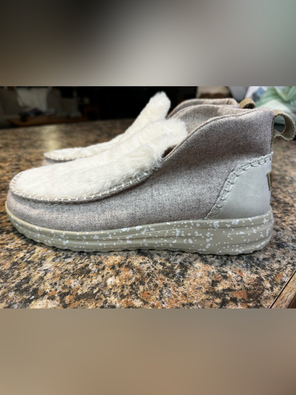 Hey Dude Womens Denny Comfort Ankle Boots Shoes Marshmallow Dream Booties Sz 10